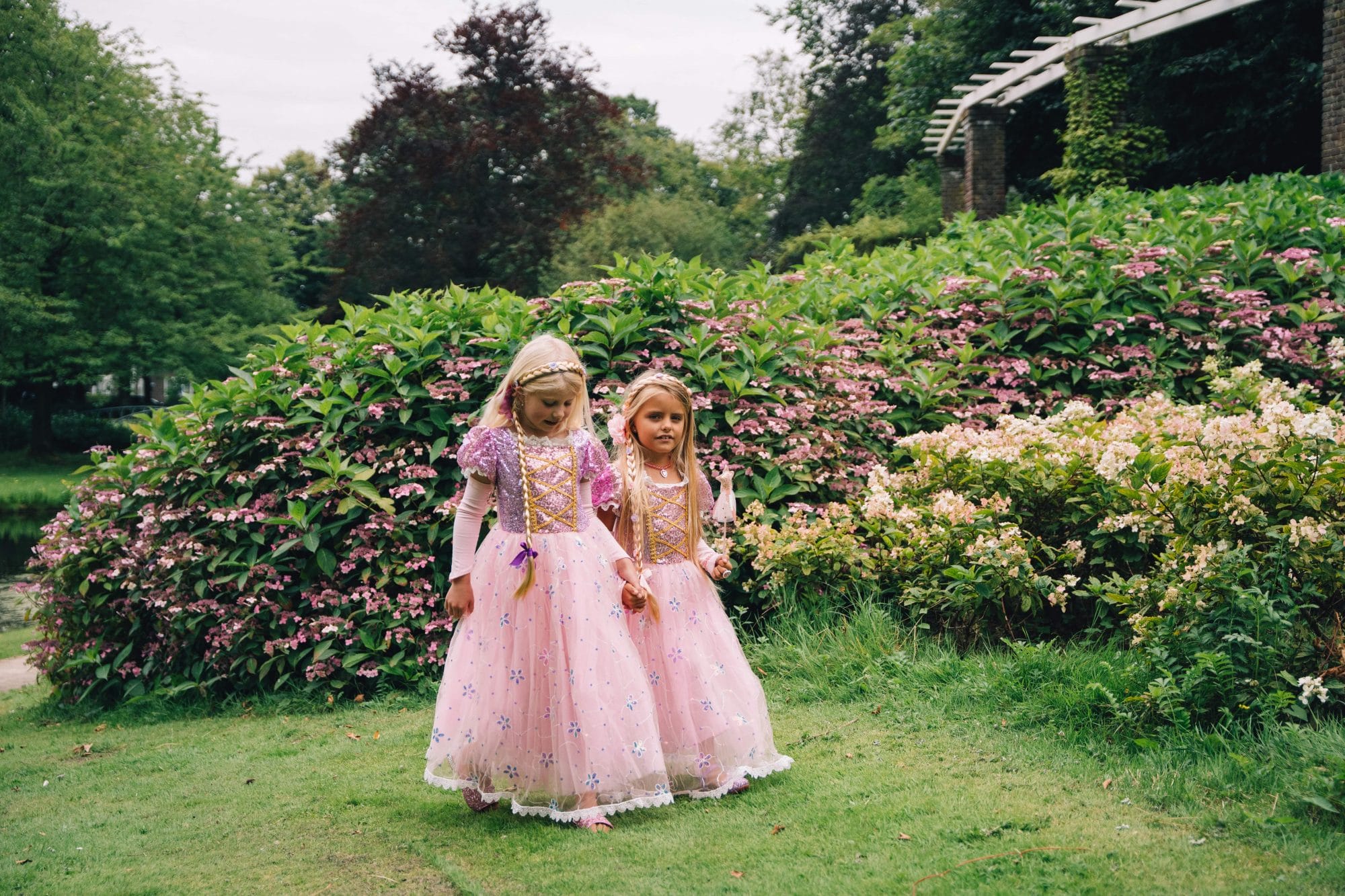 Rapunzel jurk + toverstaf + haarband met vlecht - Afbeelding 2