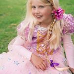 Rapunzel jurk + toverstaf + haarband met vlecht