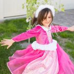 Doornroosje jurk + tiara, toverstaf, handschoenen, juwelen