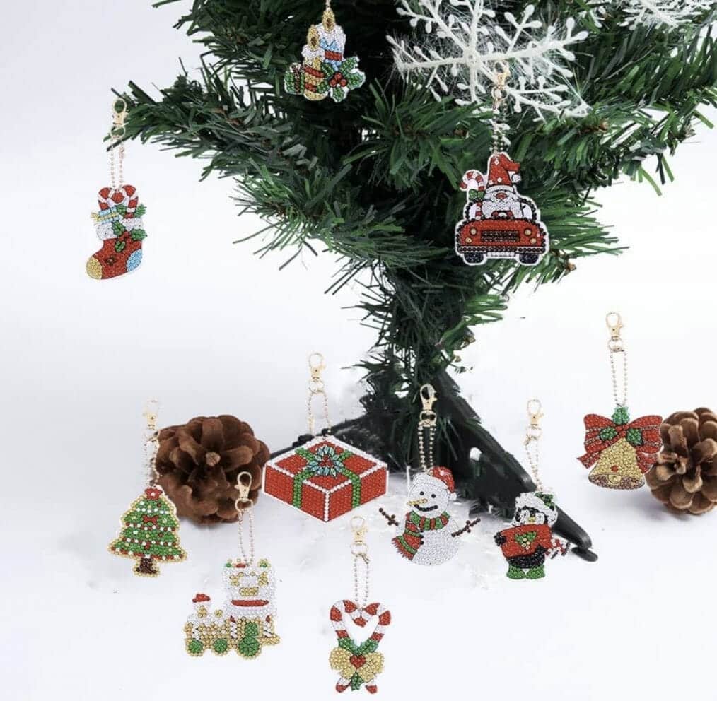 Diamond Painting Sleutelhanger - Dubbelzijdig - 21 x sleutelhanger - Kerst - Kerstman - Rendier - Volwassenen - Hobby - Kinderen - volledig pakket - Kinderfeestje - Maak je eigen sleutelhanger - Hanger voor in de kerstboom - Afbeelding 2