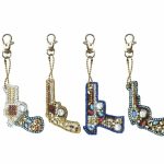 Diamond Painting Sleutelhanger - Dubbelzijdig - Pistool - Geweer 4 x sleutelhanger - Volwassenen - Hobby - Kinderen - volledig pakket - Kinderfeestje - Zelf sleutelhanger maken - Hanger voor aan je tas