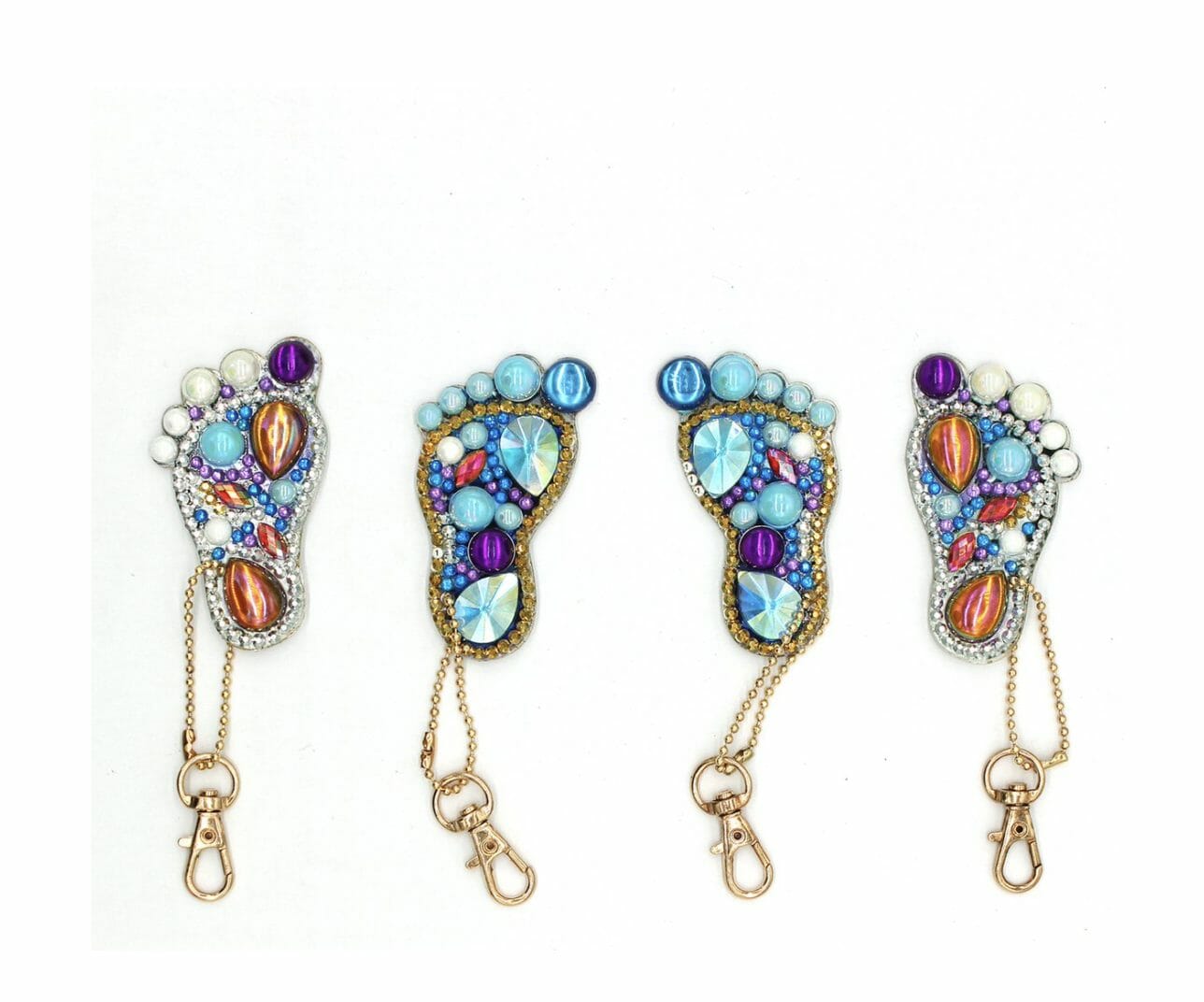 Diamond Painting Sleutelhanger - Dubbelzijdig - Voet- Voetjes - 4 x sleutelhanger - Volwassenen - Hobby - Kinderen - volledig pakket - Kinderfeestje - Zelf sleutelhanger maken - Hanger voor aan je tas