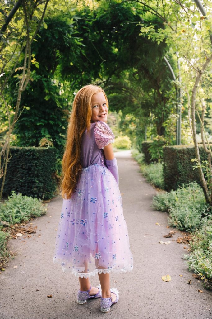 Rapunzel jurk + tiara + haarband + handschoenen + sieradenset - Afbeelding 13