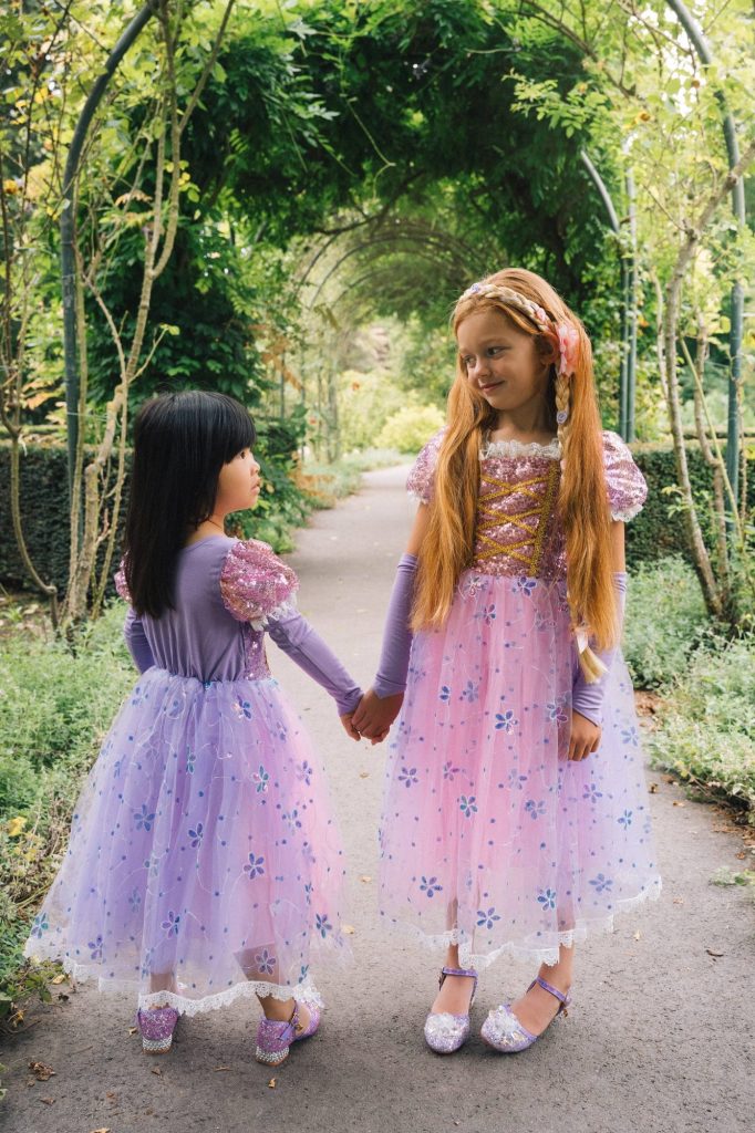Rapunzel jurk + tiara + haarband + handschoenen + sieradenset - Afbeelding 14
