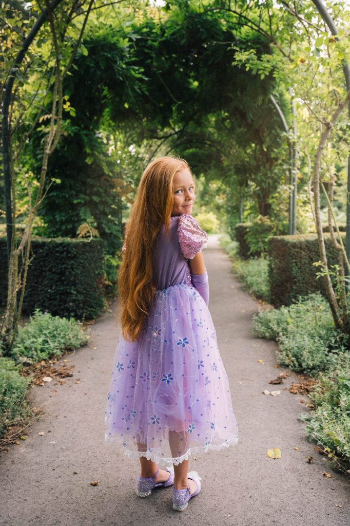 Rapunzel jurk + tiara + haarband + handschoenen + sieradenset - Afbeelding 4