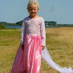 Roze prinsessenjurk met lange sleep + accessoires