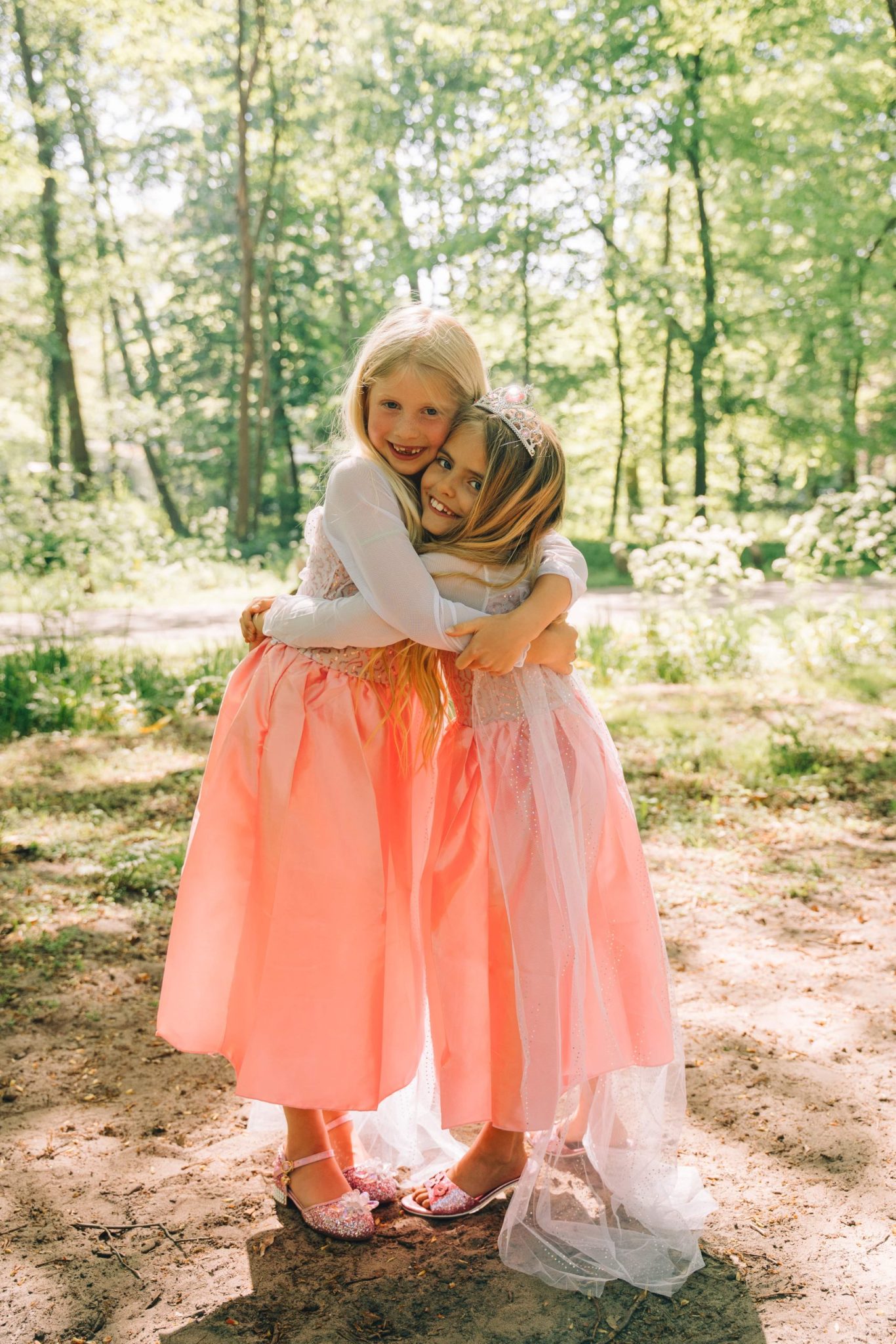 Roze prinsessenjurk met lange sleep + accessoires - Afbeelding 3