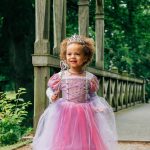 2x Rapunzel Deluxeprinsessenjurken+Rapunzel haarband+Toverstaf/Kroon