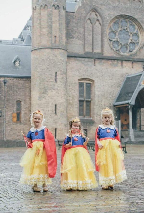 Laatste maten - Sneeuwwitje jurk + accessoires - Afbeelding 2