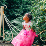 Doornroosje + kroon + toverstaf - roze prinsessenjurk