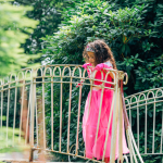 Doornroosje + kroon + toverstaf - roze prinsessenjurk