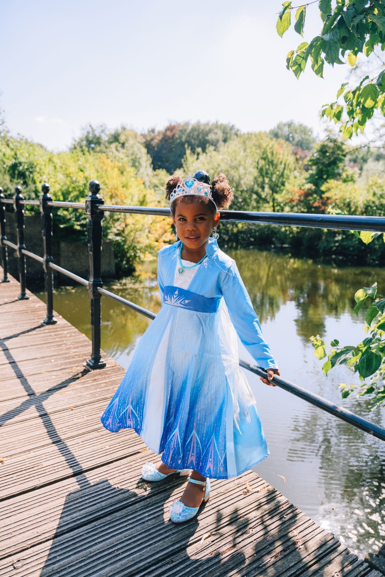Elsa Jurk + Tiara, Toverstaf, Handschoenen, Juwelen - Prinsessenjurk - Frozen - Afbeelding 4