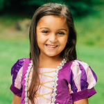 Rapunzel + Belle jurk + haarband + toverstaf/kroon