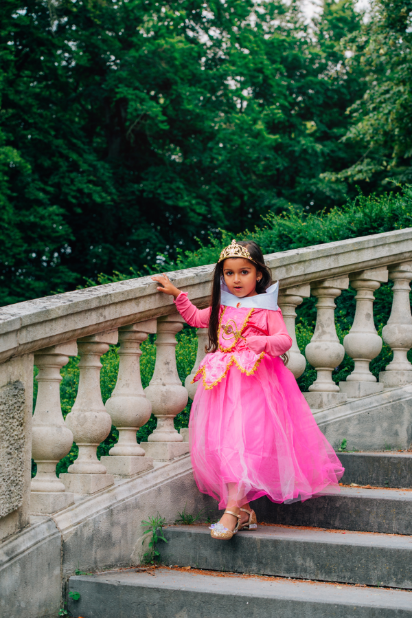 Doornroosje roze prinsessenjurk - verkleedjurk + Kroon + Toverstaf + Roze Prinsessenhandschoenen - Afbeelding 13