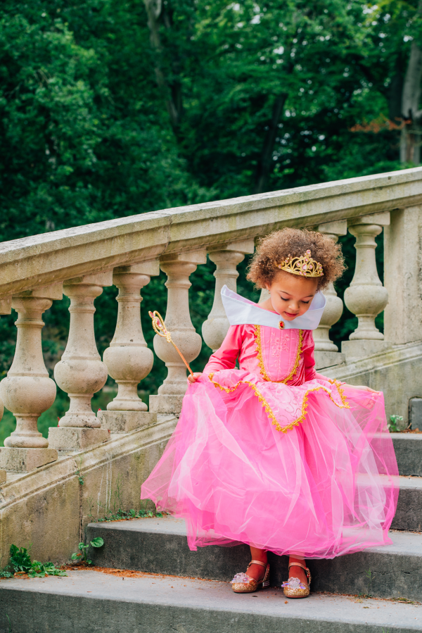 Doornroosje roze prinsessenjurk - verkleedjurk + Kroon + Toverstaf + Roze Prinsessenhandschoenen - Afbeelding 3